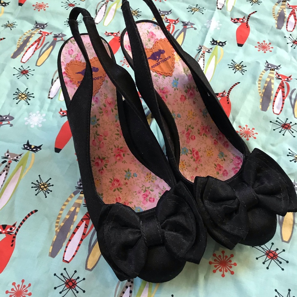 Rocket Dog Pumps